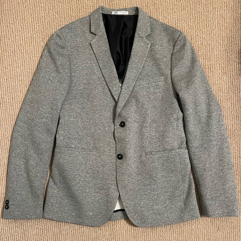 Zara Men’s Gray Blazer Jacket (40)